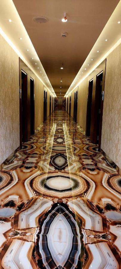 Hotel Madhuban Silvassa Esterno foto